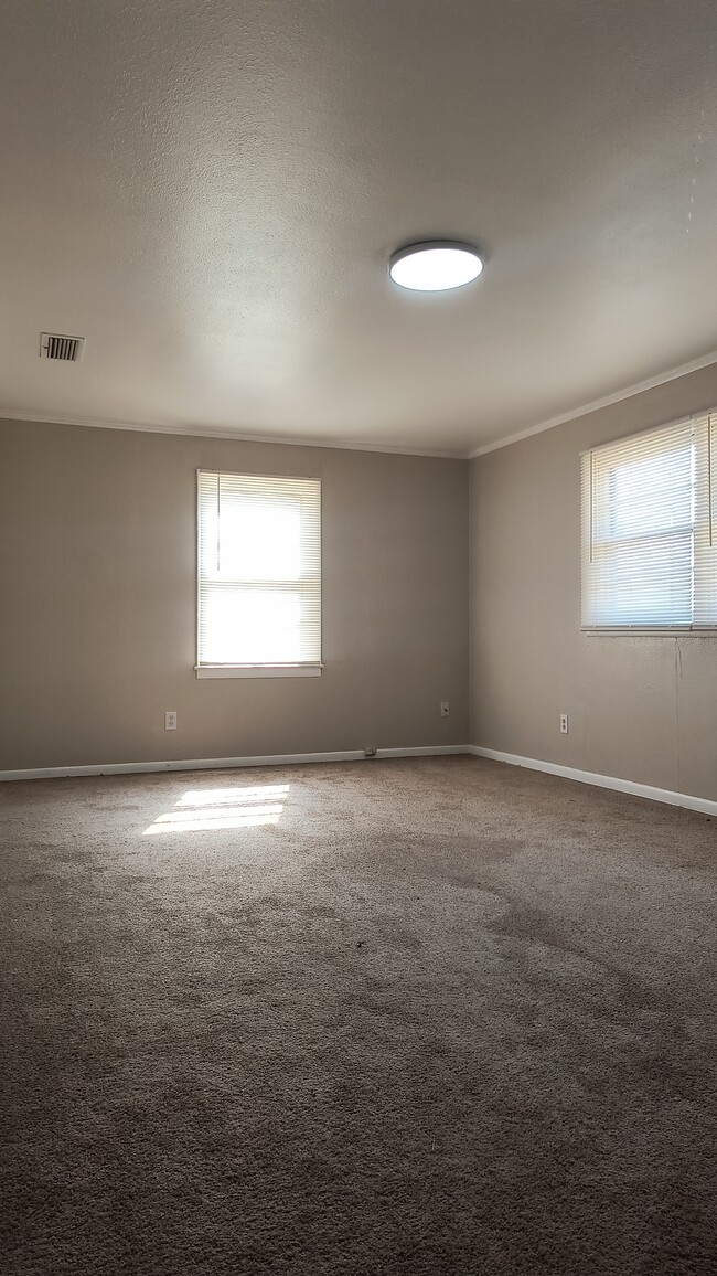 Photo - 3109 Daffodil Dr