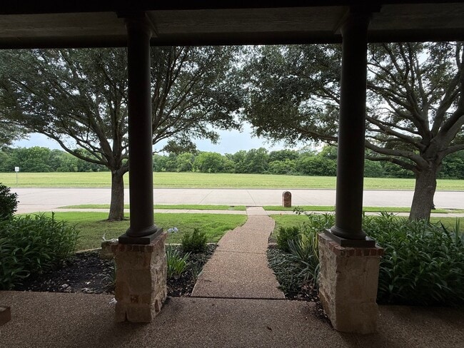 Photo - 518 Creekside Dr