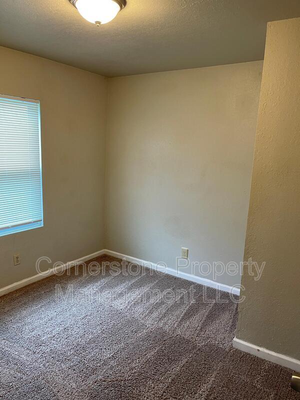 Photo - 8185 Center Dr