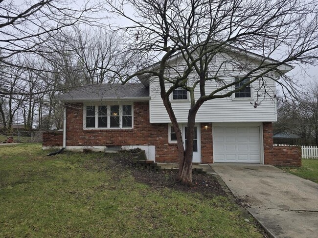 Building Photo - 1403 NE 75th St