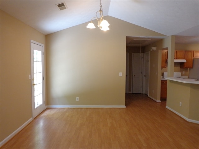 Photo - 4799 Lake Park Ter