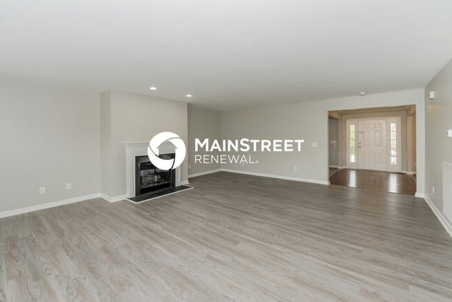 4 Bedroom Pet-Friendly Home in Nashville, TN with Main Street Renewal