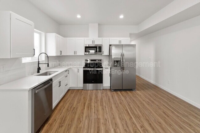 Photo - 2715 E Columbia Ave