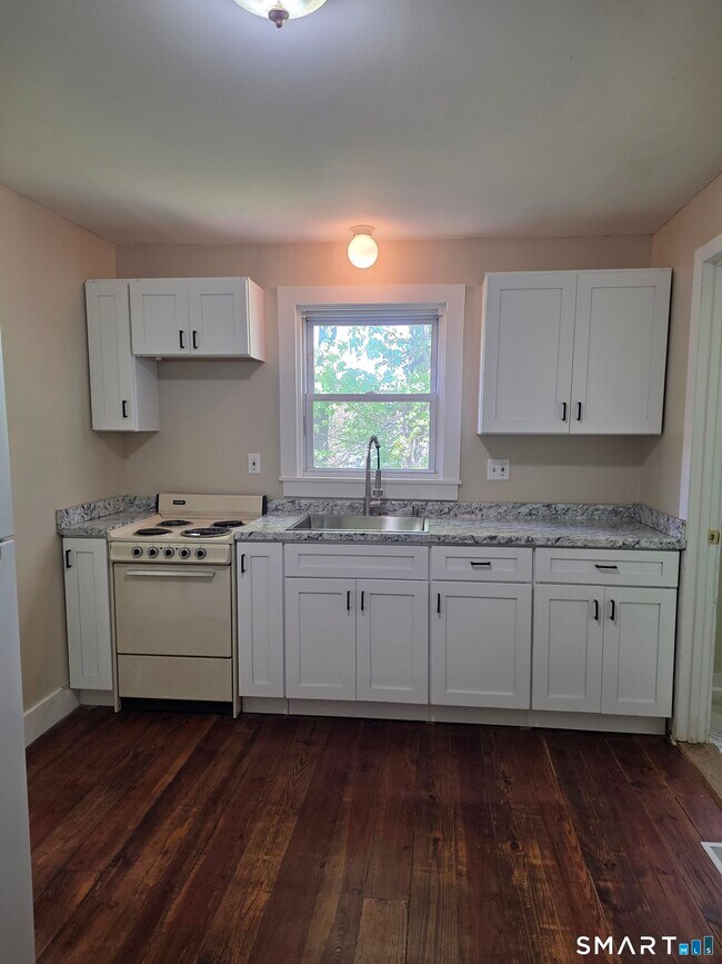 Photo - 22 Lakeview St Unit 1