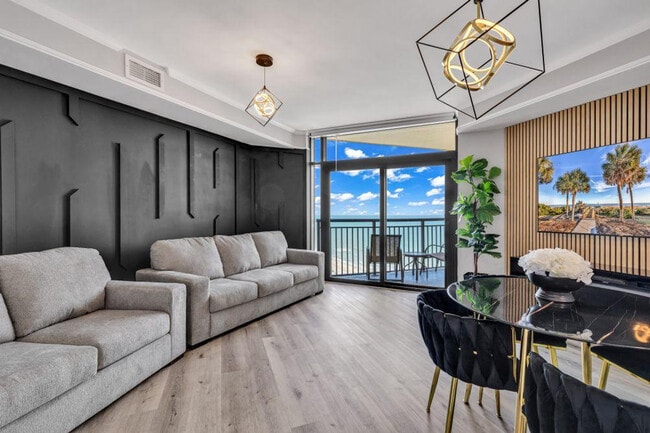 Building Photo - 2600 N Ocean Blvd Rental