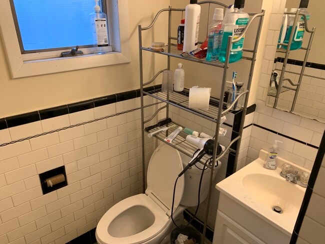Building Photo - 258 Boston Ave Unit 3 Rental