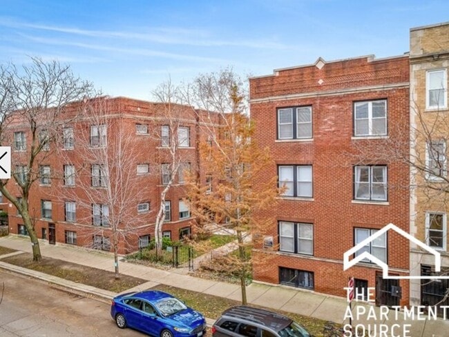 Photo - 855 W Cornelia Ave Unit 3W