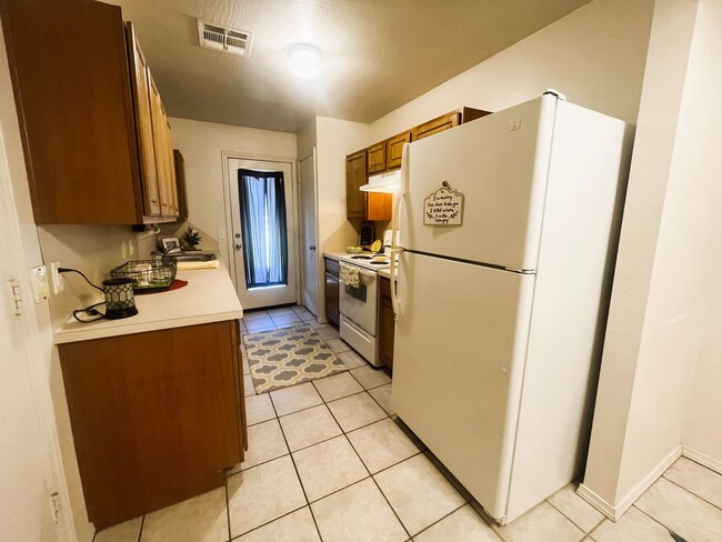 Photo - 9200 Snowberry Dr