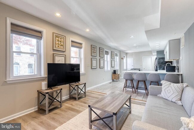 Photo - 447 Gittings St