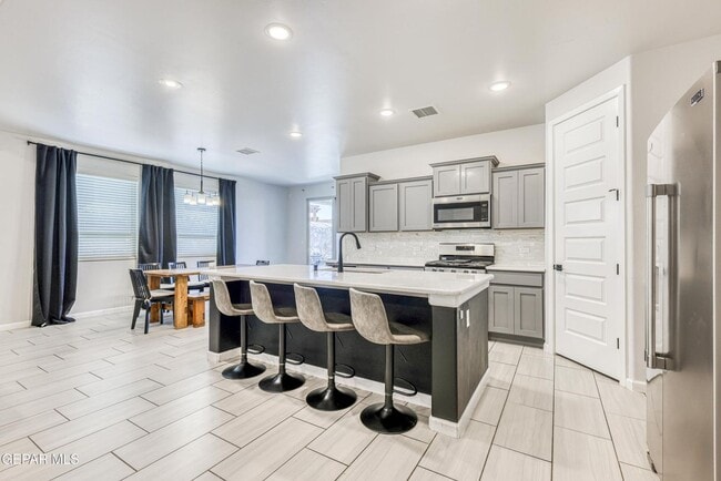 Photo - 12844 Haxby St