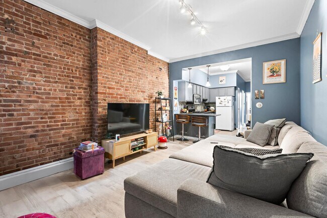 Photo - 263 1st St Unit 2R