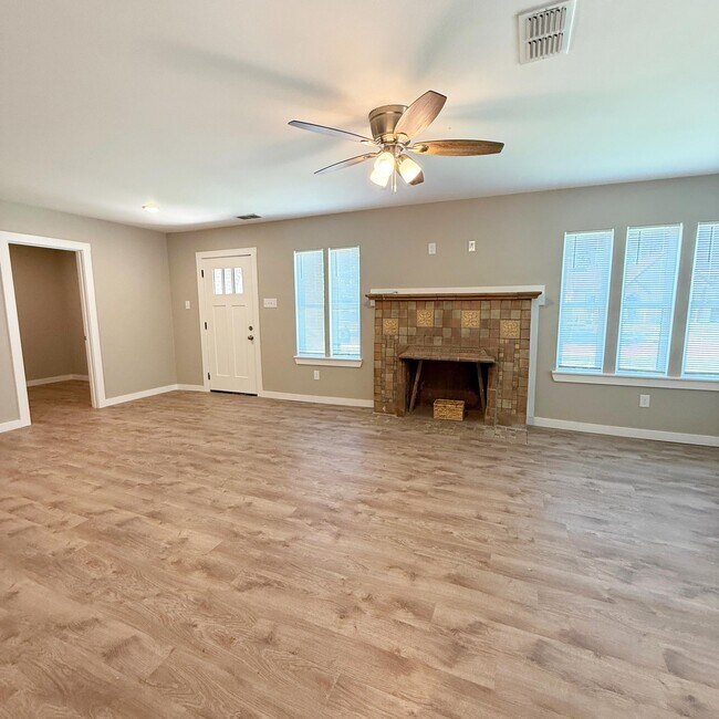 Photo - 2222 16th St