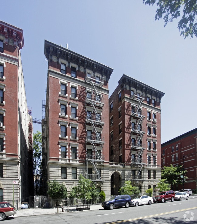 40 Morningside Dr. - 40 Morningside Avenue