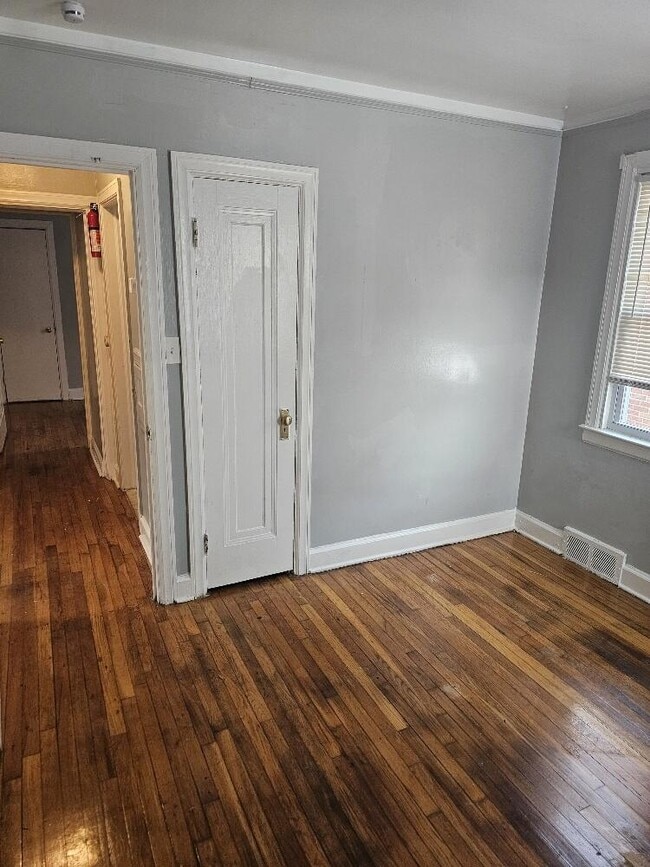 Photo - 16505 Stansbury Ave