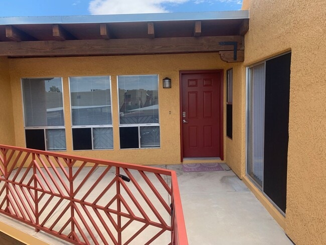 Building Photo - 6255-74 Unit 6255-74
