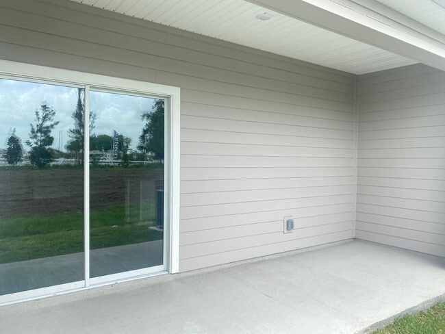 Photo - Almost New 3/2/1 Modern Townhome!