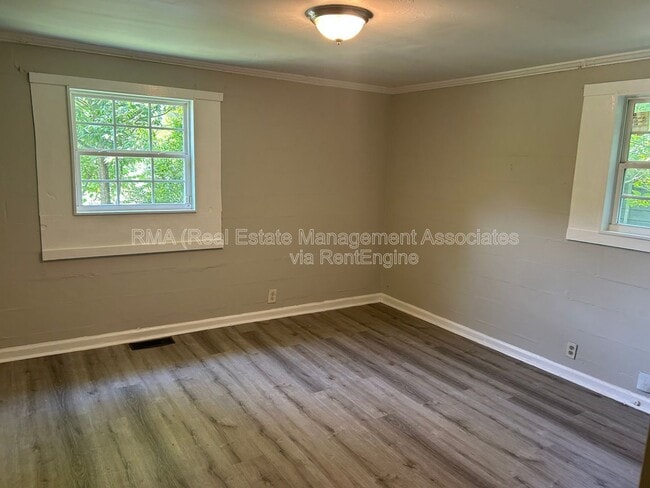 Photo - 612 N 9th St