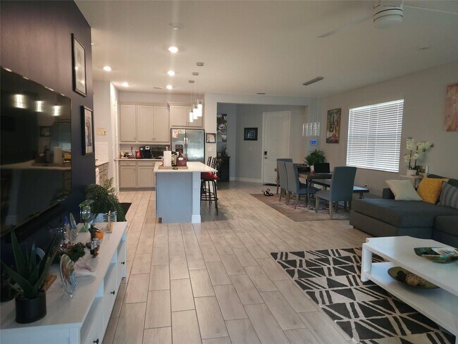 Photo - 4161 Marina Way