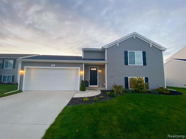 Photo - 1734 Burr Pond Ln