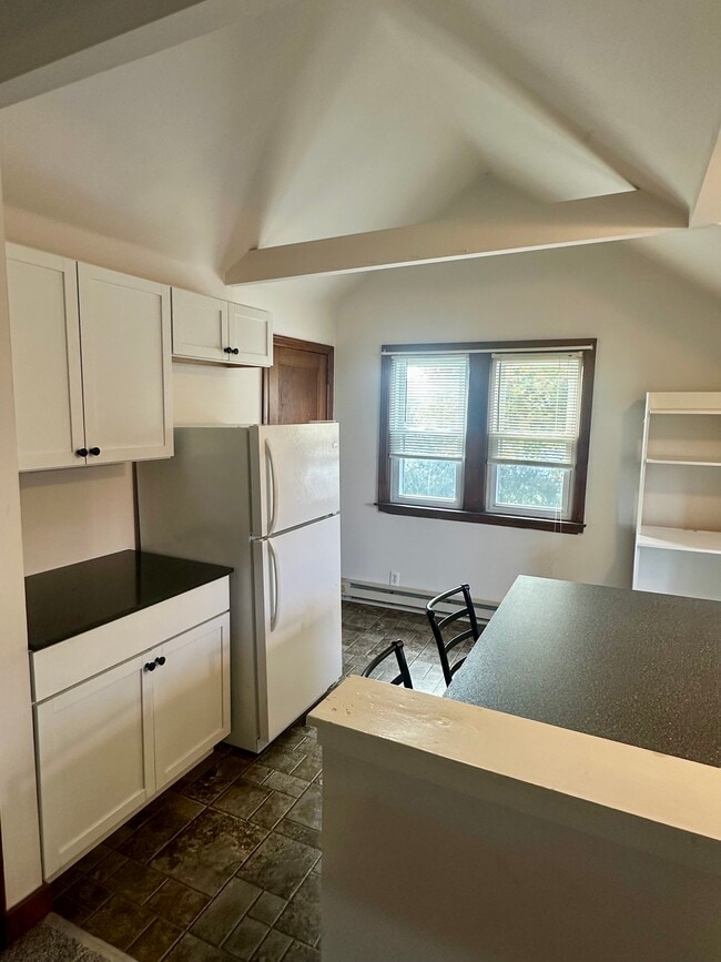 Photo - 1188 Railroad Rd Unidad #2