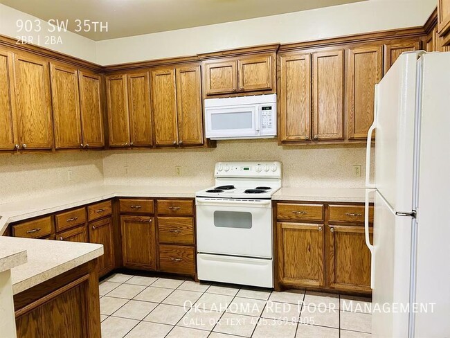 Photo - 903 SW 35th St