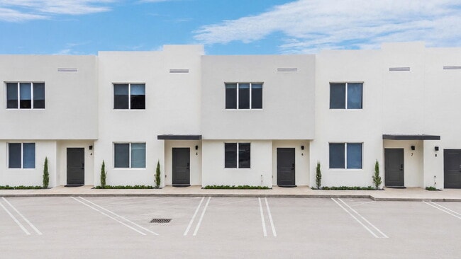 Building Photo - 171 NW 158th St