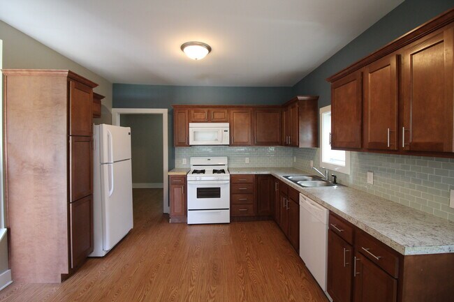 Cocina - 858 Dayton St SW