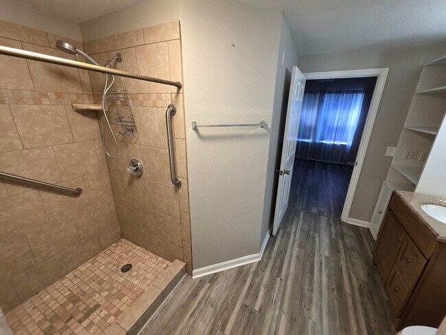 Photo - 2801 Chancellorsville Dr Unit 314