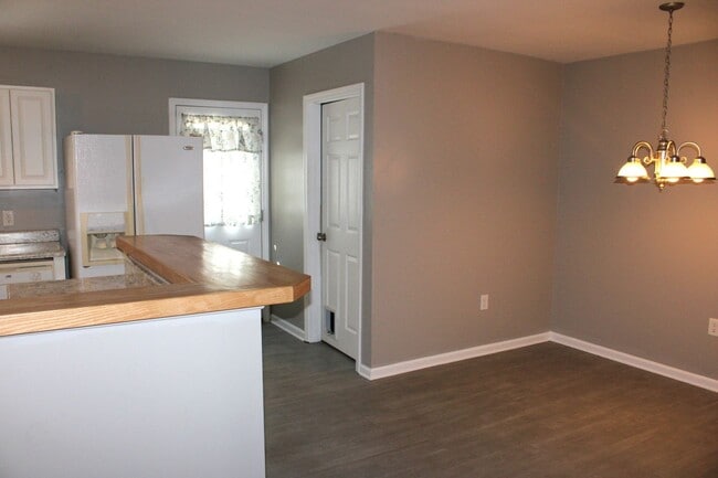 Photo - Modern Townhome in Havelock