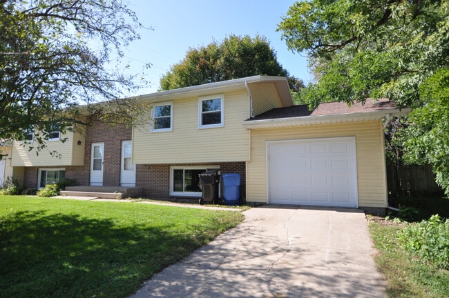 3302 High Rd Unidad High Rd duplex