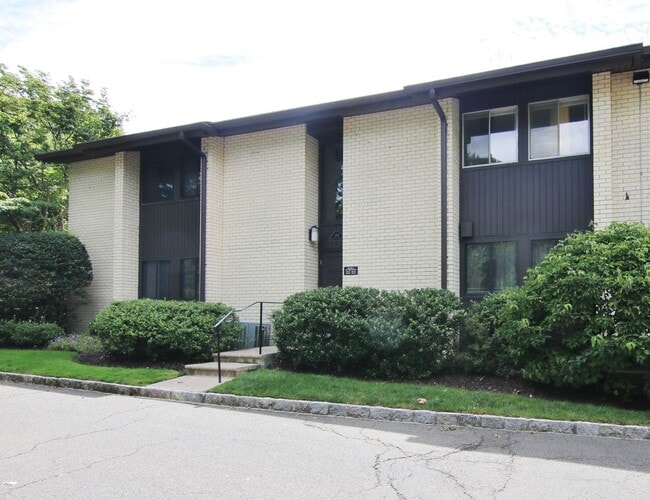 Building Photo - 249 Hamilton Ave Rental
