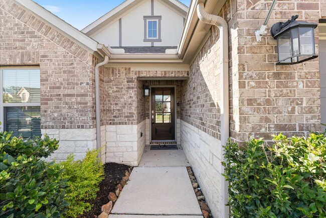 Photo - 18716 Laurel Hills Dr