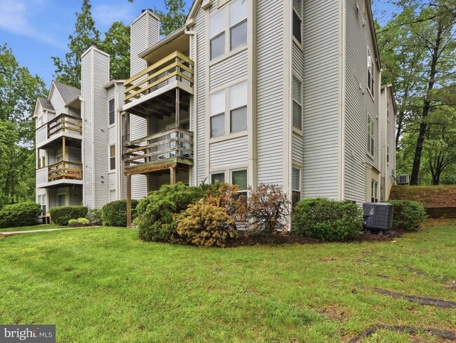Building Photo - 11510 Little Patuxent Pkwy Unit 407