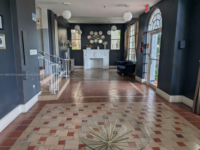 Photo - 1008 Jefferson Ave Unit 202