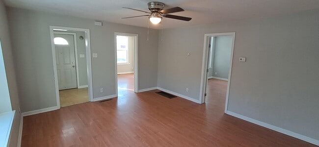 Photo - 107 Indiana Ave