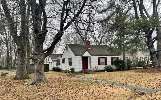 Building Photo - BELOW MARKET! Amazing 3/2 Ranch On Corner Lot With Detached Garage & HUGE Workshop!