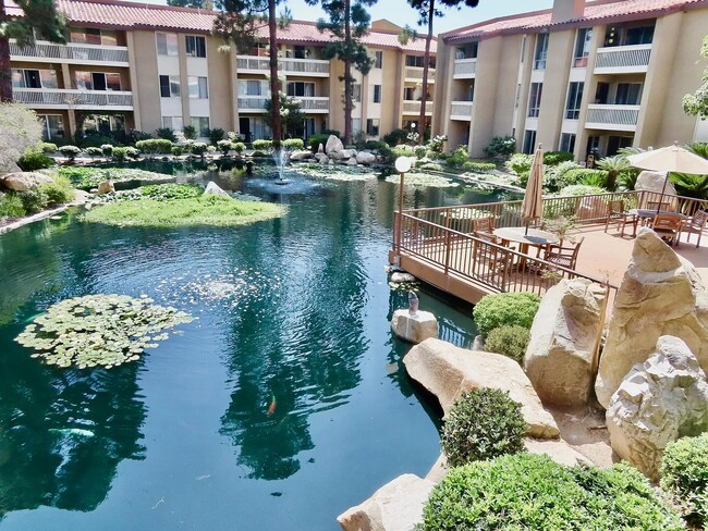 Lagoon of the complex, nice place to sit and enjoy the peace - 4600 Lamont St Unit The Plaza Condominium