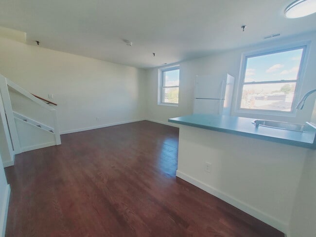 Photo - 9-11 Wall Street Unidad 3