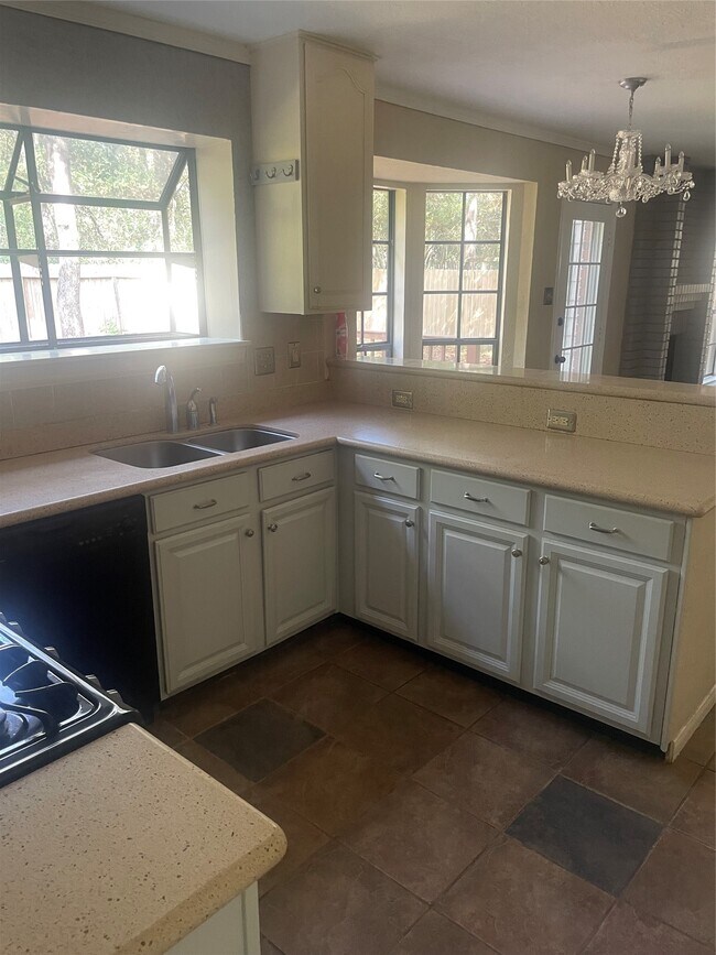 Photo - 43 N Pathfinders Cir