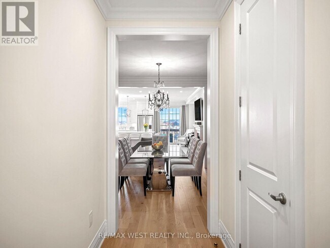 Photo - 30 Drizzel Cres