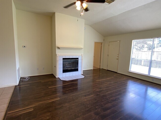Photo - 2222 Havenhouse Dr