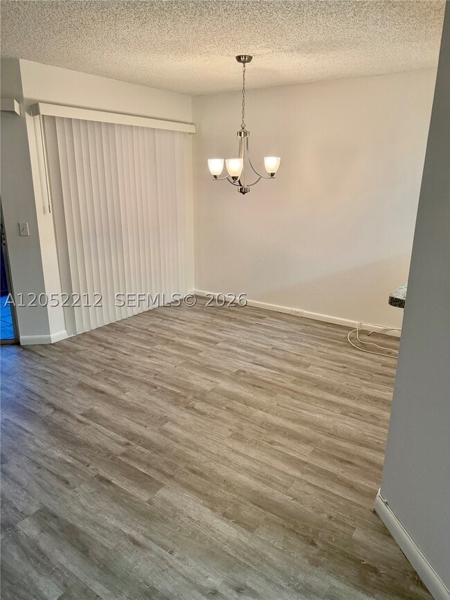 Building Photo - 1000 SW 125th Ave Unit 402N