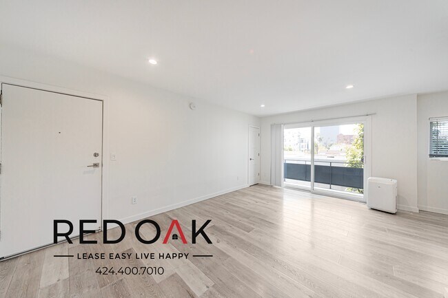 Photo - 254 Normandie Ave Unidad 9