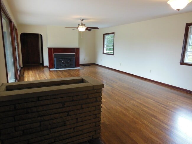 Building Photo - 7830 Palmer Rd SW Rental