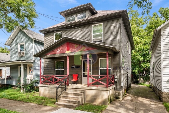 749 Jackson St NW