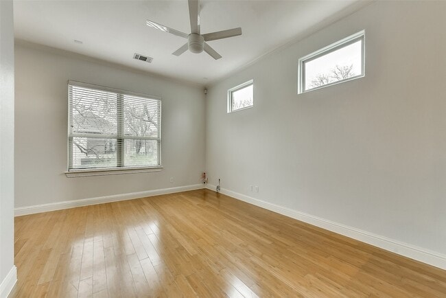 2606 N Henderson Ave Unit A