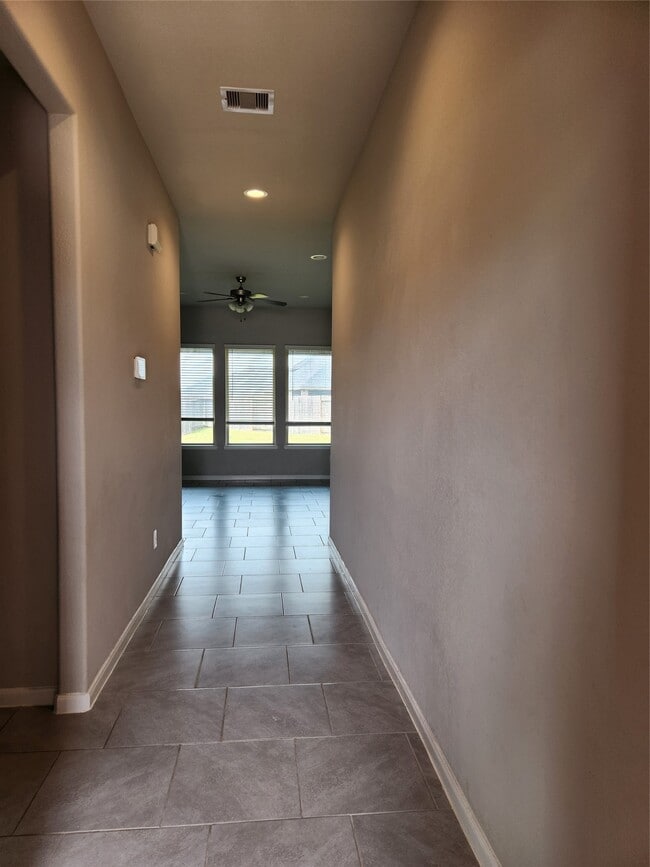 Photo - 8519 Golden Field Dr