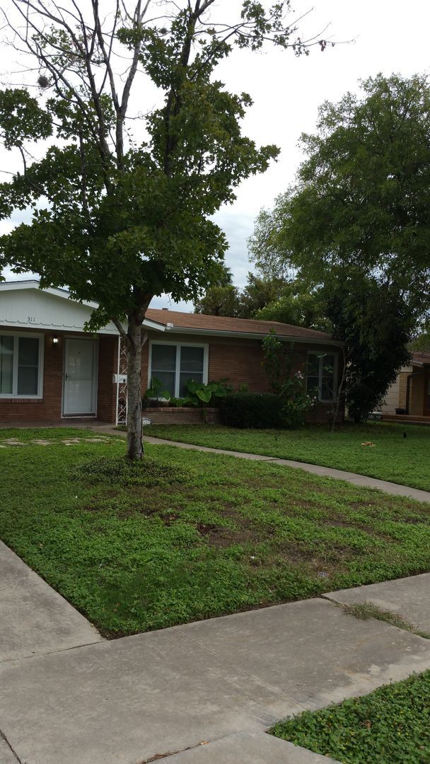 Photo - 311 Waxwood Ln