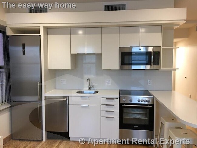 Photo - 115 Mt Auburn St Unidad #33