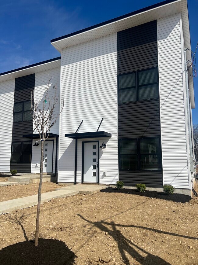 Photo - 1124 Winton Pl